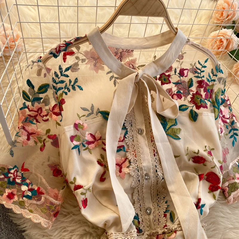 Шикарное Сетчатое платье с цветочной вышивкой, женское платье-трапеция с французским бантом на воротнике и коротким рукавом, летнее элеган...
Шикарное Сетчатое платье с цветочной вышивкой, женское платье-трапеция с французским бантом на воротнике и коротким рукавом, летнее элеган...