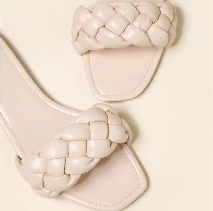 2021 New MS Luxury Casual Summer Shoes Woman Slip on Ladies Slides Beach Flip Flops Open Toe Flat Women Slippers
2021 New MS Luxury Casual Summer Shoes Woman Slip on Ladies Slides Beach Flip Flops Open Toe Flat Women Slippers
