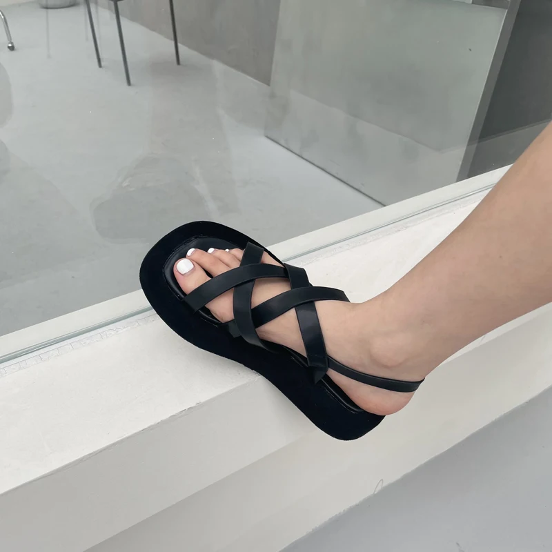 2021 New Narrow Band Cross-tied Platform Sandals Women Buckle Strap Mixed Colors Slingback Sandals Women Open Toe Shoes Women
2021 New Narrow Band Cross-tied Platform Sandals Women Buckle Strap Mixed Colors Slingback Sandals Women Open Toe Shoes Women