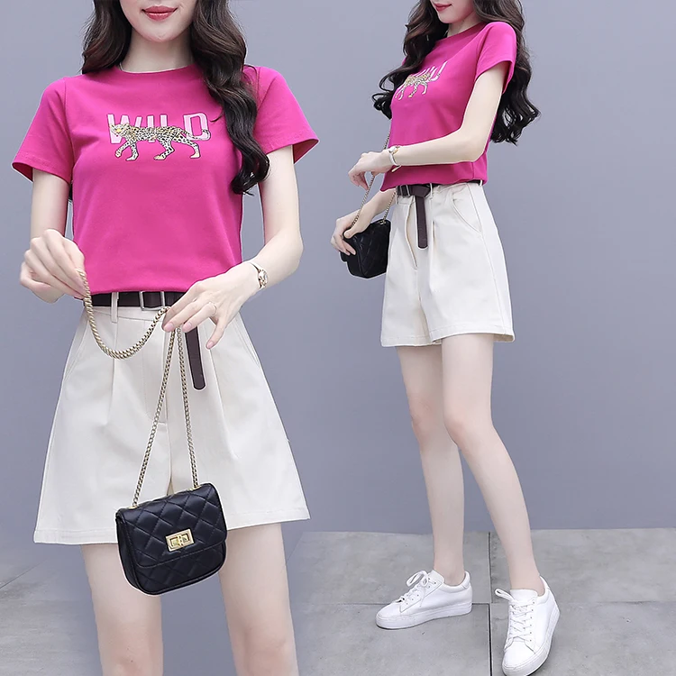 Summer New Fashion Print Sweatshirt Top Leisure Net Red Suit Western Style Wide-Legged Pants Two-Piece Women Set Shorts
Summer New Fashion Print Sweatshirt Top Leisure Net Red Suit Western Style Wide-Legged Pants Two-Piece Women Set Shorts