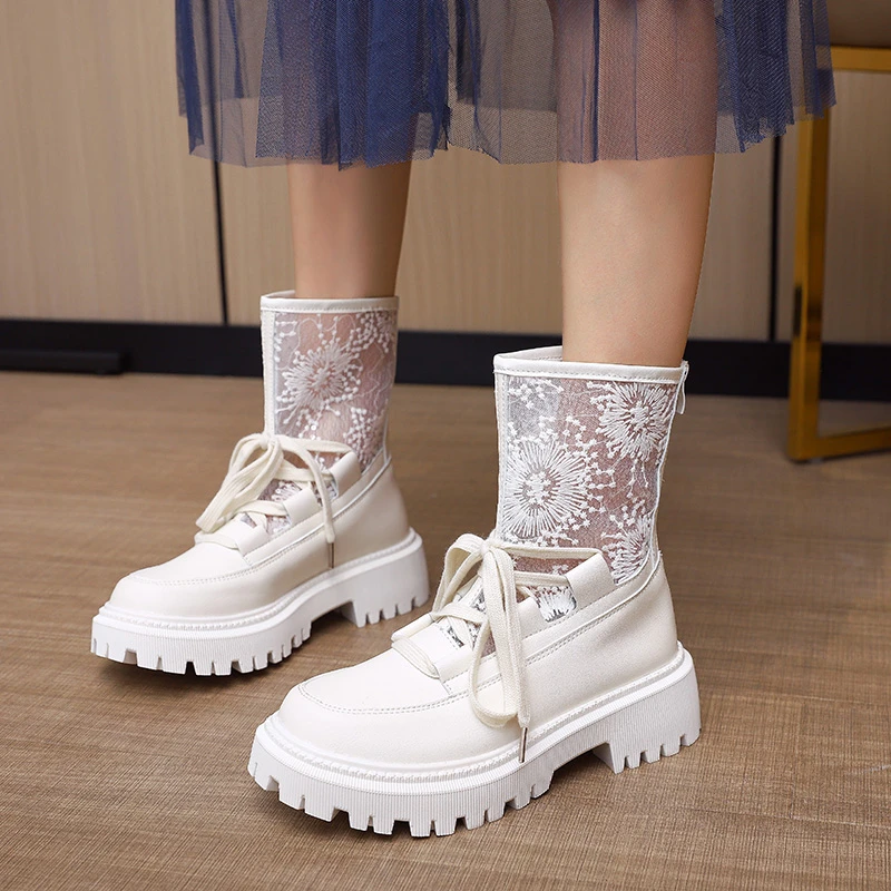 2021 Lace Mesh Martin Boots Summer Wear with Skirts Summer Thin Section Breathable Hollow Thick Bottom All-match British Style
2021 Lace Mesh Martin Boots Summer Wear with Skirts Summer Thin Section Breathable Hollow Thick Bottom All-match British Style