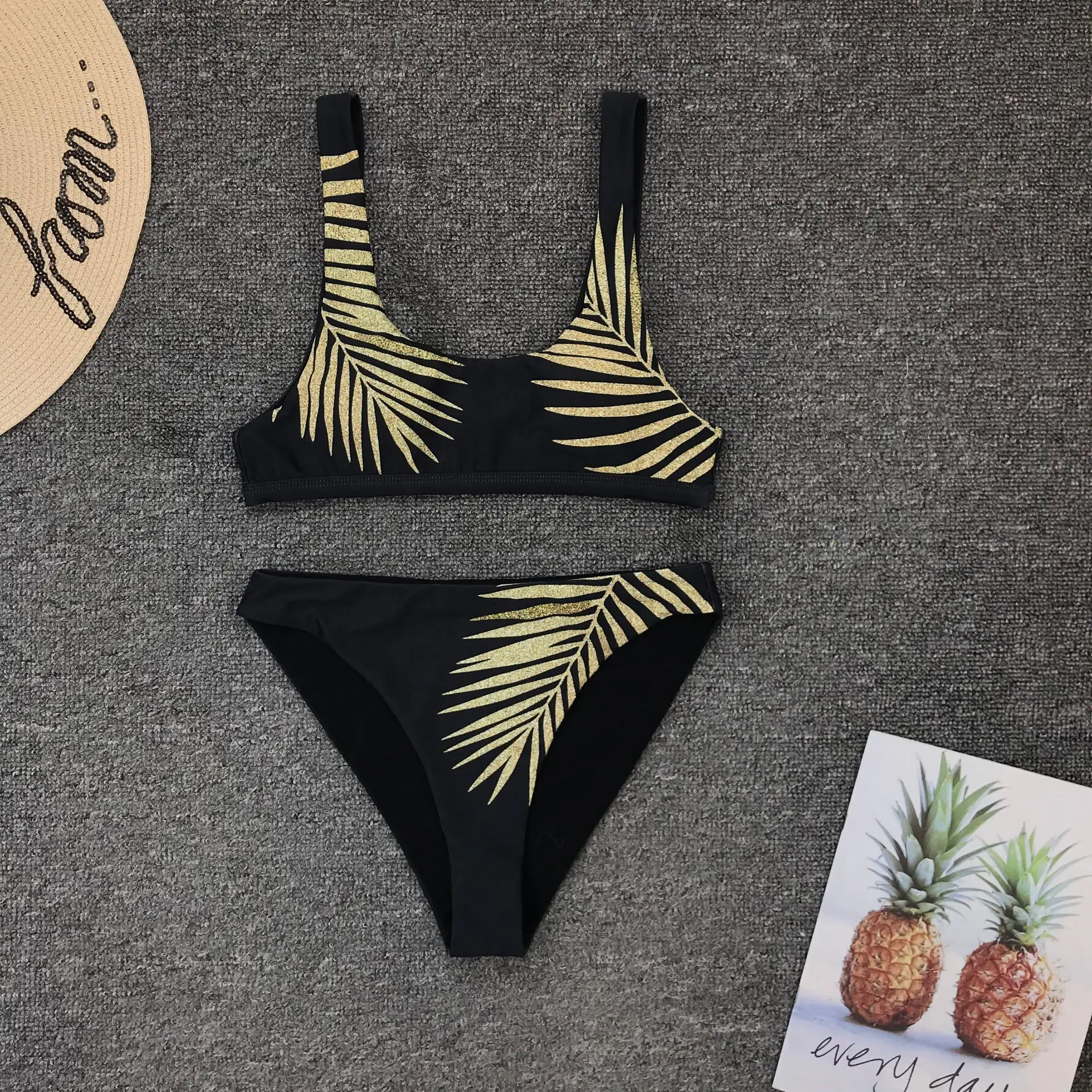 Vintage Leave Print Bikini 2020 Mujer Bandeau Swimsuit Female High Cut Bathing Suit Sexy Swimwear Women Summer Bathers
Vintage Leave Print Bikini 2020 Mujer Bandeau Swimsuit Female High Cut Bathing Suit Sexy Swimwear Women Summer Bathers