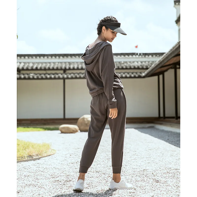 2 Piece Jogging Suits for Women High Waist Harlan Sports Pants Long Sleeve Pullover Hoodie Loose Fit 2 Piece Set Women
2 Piece Jogging Suits for Women High Waist Harlan Sports Pants Long Sleeve Pullover Hoodie Loose Fit 2 Piece Set Women