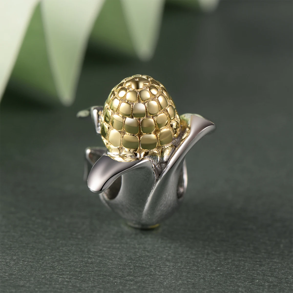 GW Enamel Charms 925 Sterling Silver Gold Plating Maize Charms Fits Bracelet Diy Jewelry Making Fashion Jewelry E026
GW Enamel Charms 925 Sterling Silver Gold Plating Maize Charms Fits Bracelet Diy Jewelry Making Fashion Jewelry E026