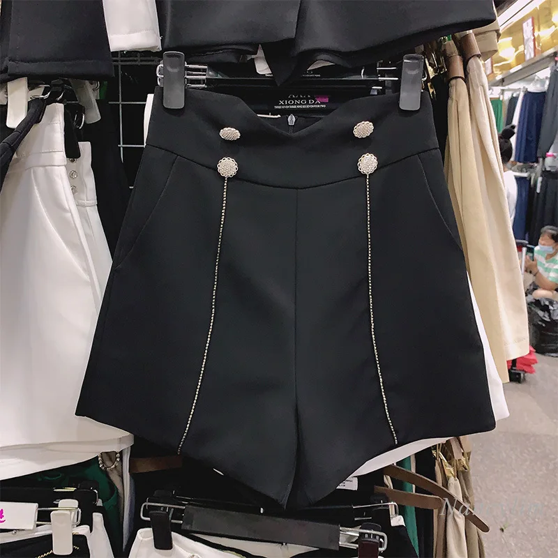 White Suit Shorts Women High Waist Diamond Button A- Line Short 2021 New Summer Temperament Korean Style Wide Leg All-Match
White Suit Shorts Women High Waist Diamond Button A- Line Short 2021 New Summer Temperament Korean Style Wide Leg All-Match