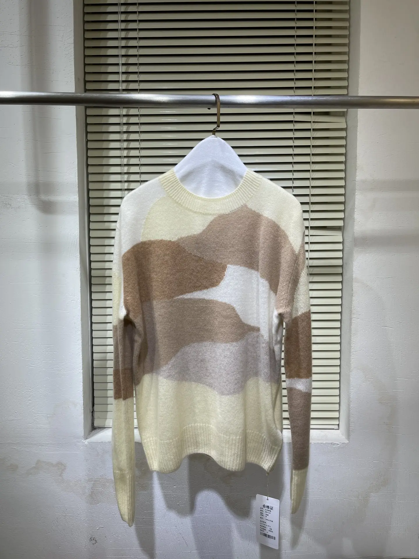 Новинка 2021, женский модный пикантный кашемировый свитер высокого качества с длинным рукавом, джемперы с длинным рукавом
Новинка 2021, женский модный пикантный кашемировый свитер высокого качества с длинным рукавом, джемперы с длинным рукавом