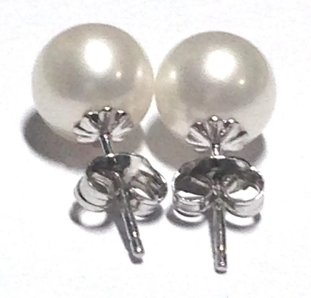 free shipping Round 10-11 MM AAA+ WHITE SOUTH SEA PEARLS EARRING 14k/20 WHITE GOLD
free shipping Round 10-11 MM AAA+ WHITE SOUTH SEA PEARLS EARRING 14k/20 WHITE GOLD