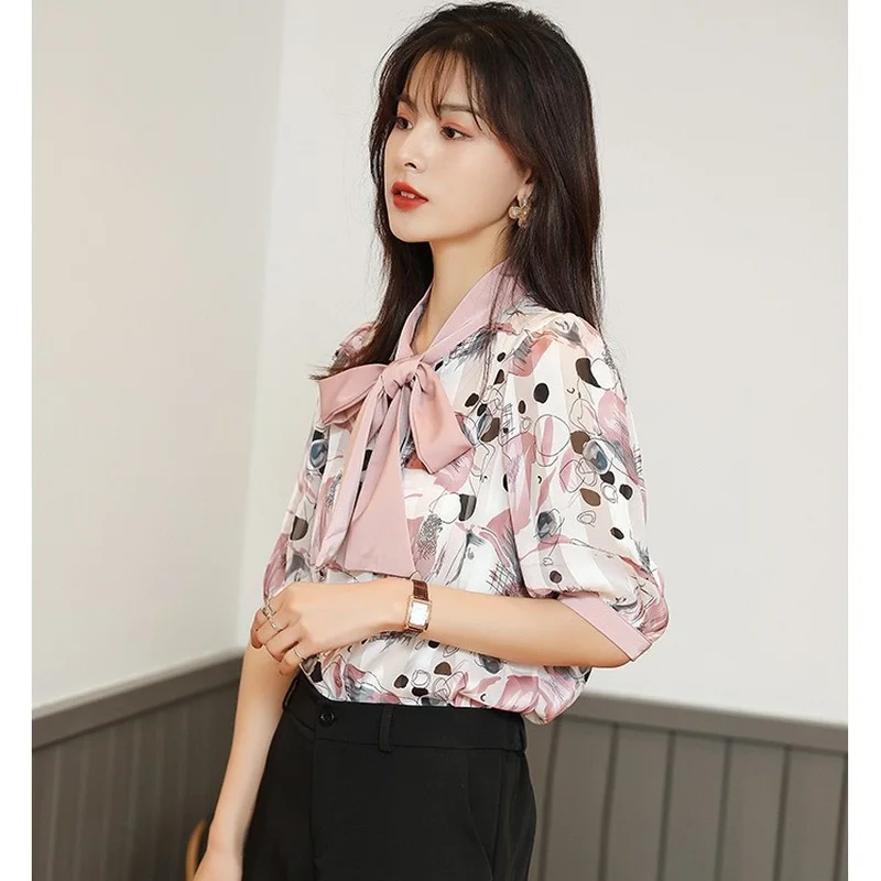 Korejepo Women Chiffon Shirt 2021 Summer New Korean Version Elegant Sweet Lace Up Bow Floral Print Slim Shirt Short-sleeved Tops
Korejepo Women Chiffon Shirt 2021 Summer New Korean Version Elegant Sweet Lace Up Bow Floral Print Slim Shirt Short-sleeved Tops