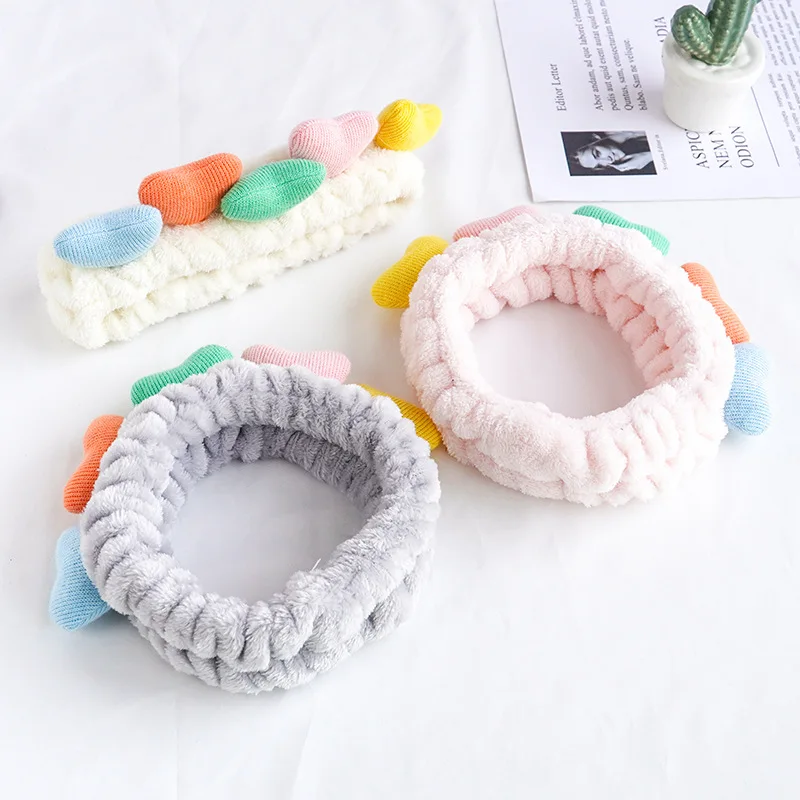 Soft Coral Fleece Headbands for Women Cute Colorful Heart Shaped Turban Head Wrap Elastic Hair Band Makeup Wash Hair Accessories
Soft Coral Fleece Headbands for Women Cute Colorful Heart Shaped Turban Head Wrap Elastic Hair Band Makeup Wash Hair Accessories