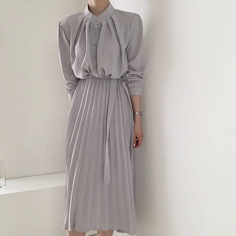 Elegant Women Pleated Dress With Belt Stand Collar Solid Chiffon Midi Sundress Spring Long Sleeve Casual Party Dress 2021 
Elegant Women Pleated Dress With Belt Stand Collar Solid Chiffon Midi Sundress Spring Long Sleeve Casual Party Dress 2021