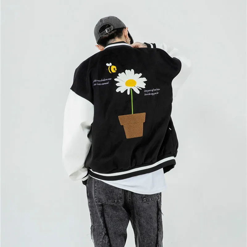 Hip Hop Men Clothing Jackets Baseball Coat Daisy Bee Towel Embroidery Streetwear Harajuku Sports Outwear Casual Patchwork Jacket
Hip Hop Men Clothing Jackets Baseball Coat Daisy Bee Towel Embroidery Streetwear Harajuku Sports Outwear Casual Patchwork Jacket
