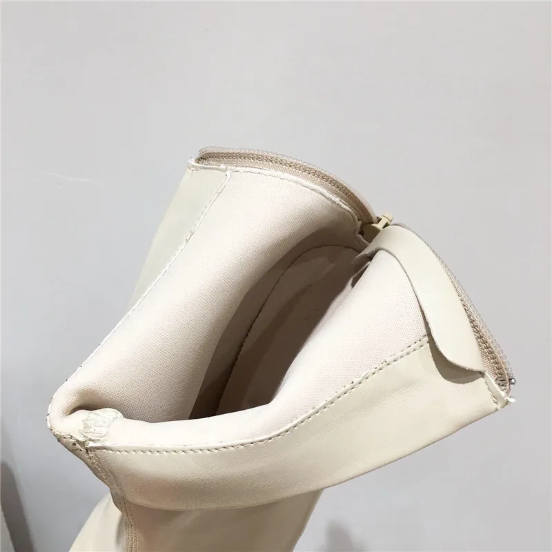 Women's Shoes 
Women's Shoes