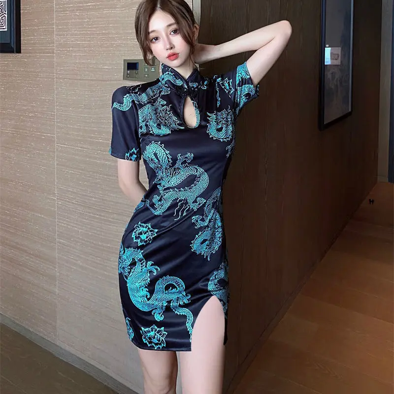 Chinese Style Improved Cheongsam Unilateral Split Mandarin Collar Dragon Print Mini Dresses for Women 2022 Bodycon Sexy Dress
Chinese Style Improved Cheongsam Unilateral Split Mandarin Collar Dragon Print Mini Dresses for Women 2022 Bodycon Sexy Dress