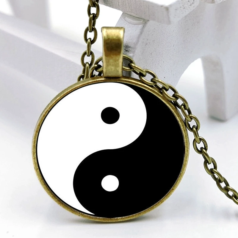 2020 New Yin Yang Tai Chi 3 Color Necklace Glass Convex Personality Pendant Necklace Gift Wholesale
2020 New Yin Yang Tai Chi 3 Color Necklace Glass Convex Personality Pendant Necklace Gift Wholesale