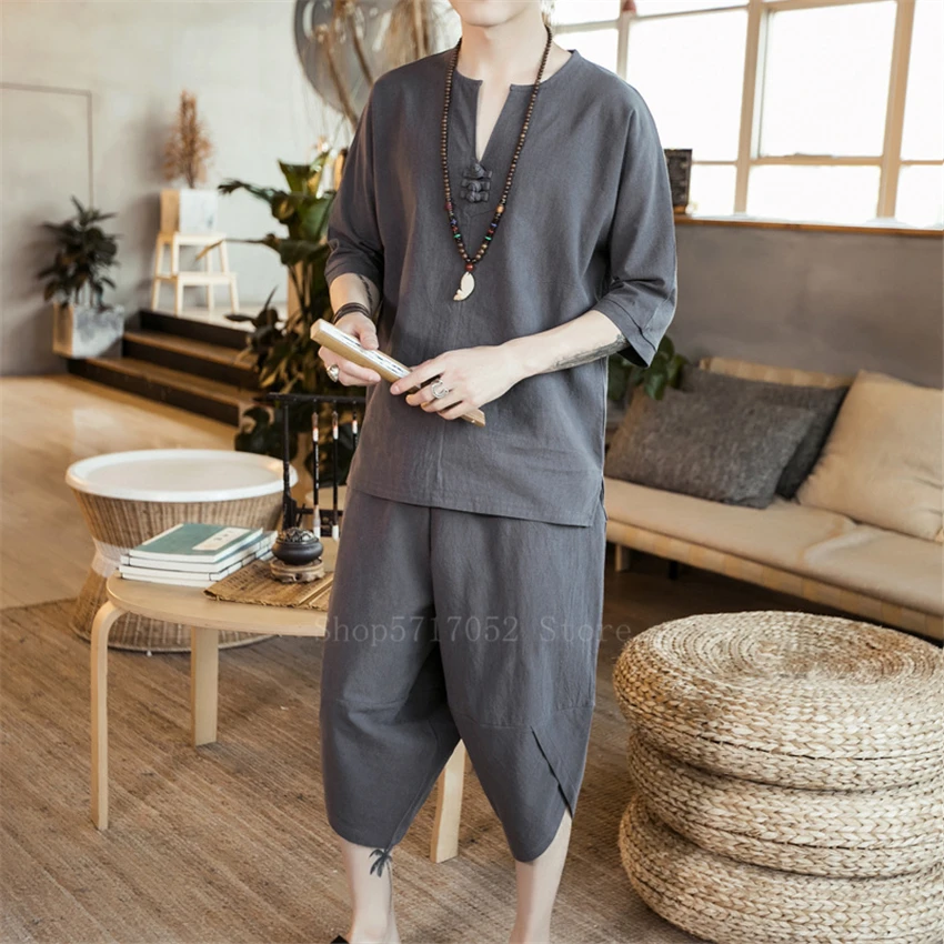 Chinese Traditional Man Clothing 2PCS Retro Set Linen Summer Half Sleeve V-neck T-shirt Solid Oriental Kung Fu Tang Suit
Chinese Traditional Man Clothing 2PCS Retro Set Linen Summer Half Sleeve V-neck T-shirt Solid Oriental Kung Fu Tang Suit