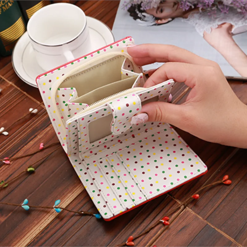 Wallet Women 2021 Ladies Short Women Wallets Mini Money Bag Clutch Purses Small Fold PU Leather Female Coin Purse Card Holder
Wallet Women 2021 Ladies Short Women Wallets Mini Money Bag Clutch Purses Small Fold PU Leather Female Coin Purse Card Holder