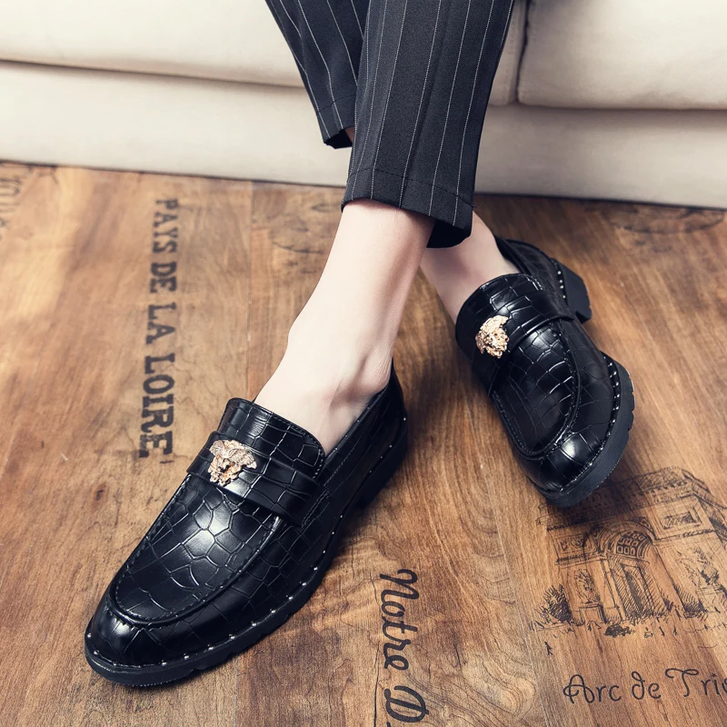 Мокасины для мужчин, мужские лоферы, удобная обувь большого размера, мужские классические кожаные туфли ручной работы, оксфорды с вышивкой
Мокасины для мужчин, мужские лоферы, удобная обувь большого размера, мужские классические кожаные туфли ручной работы, оксфорды с вышивкой
