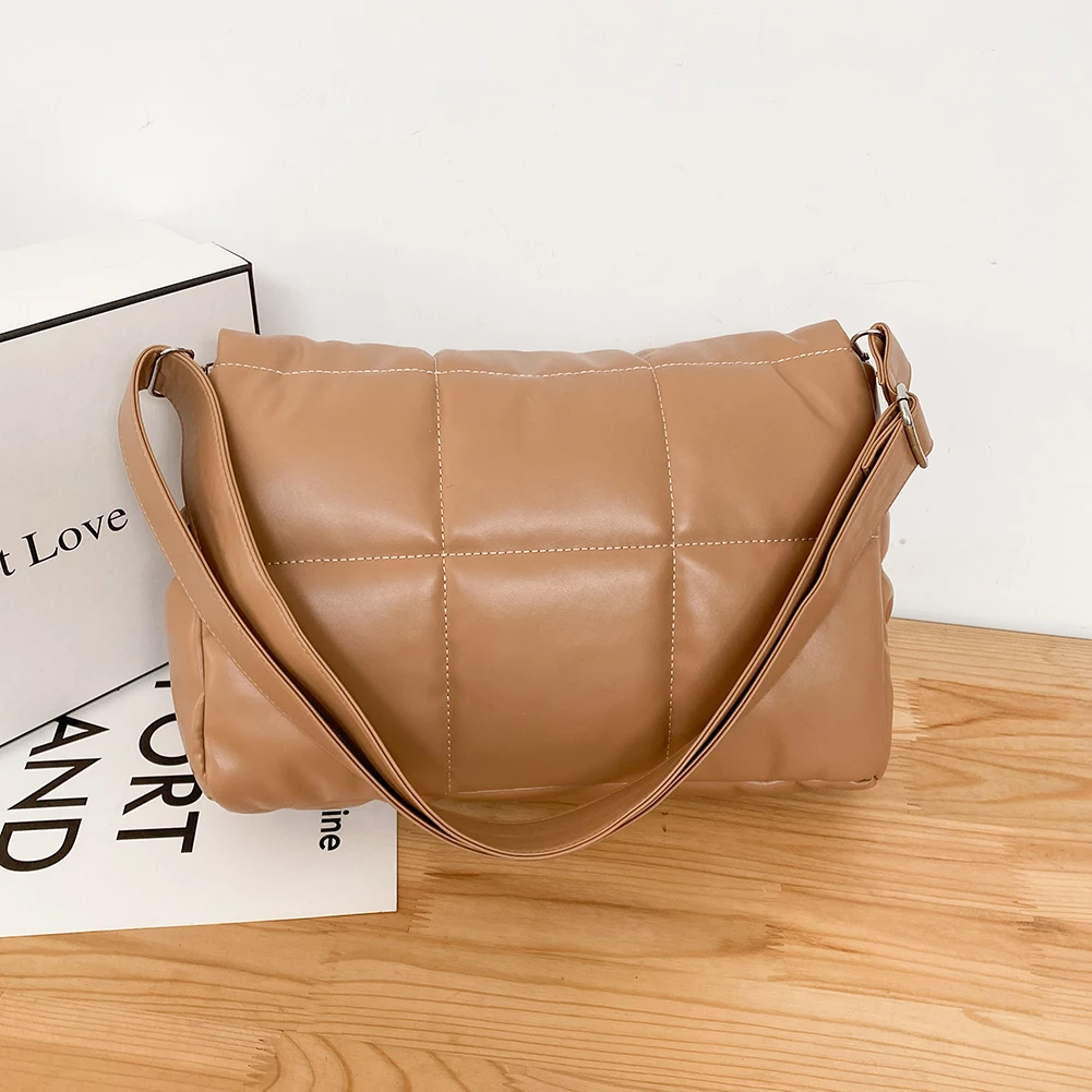 Women Soft PU Leather Crossbody Bag Checkered Down Feather Fashion Casual Solid Color Shoulder Bag Female Large Capacity Handbag
Women Soft PU Leather Crossbody Bag Checkered Down Feather Fashion Casual Solid Color Shoulder Bag Female Large Capacity Handbag