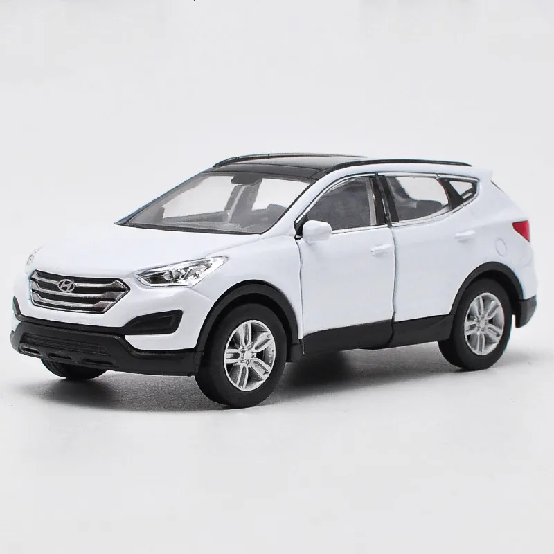 Sale 1:36 Santafe SUV alloy car model,simulation die-cast metal door pull back model,children's toy gift,free shippin
Sale 1:36 Santafe SUV alloy car model,simulation die-cast metal door pull back model,children's toy gift,free shippin