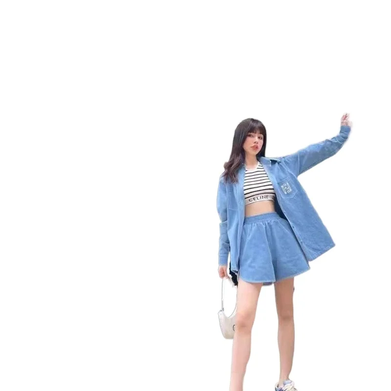Set Women's 2021 New Embroidered Letters Blue Denim Jacket High Waist Wide Leg Shorts Two-piece Set
Set Women's 2021 New Embroidered Letters Blue Denim Jacket High Waist Wide Leg Shorts Two-piece Set