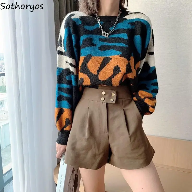 Пуловер женский, с леопардовым принтом, с круглым вырезом и длинным рукавом 
Пуловер женский, с леопардовым принтом, с круглым вырезом и длинным рукавом