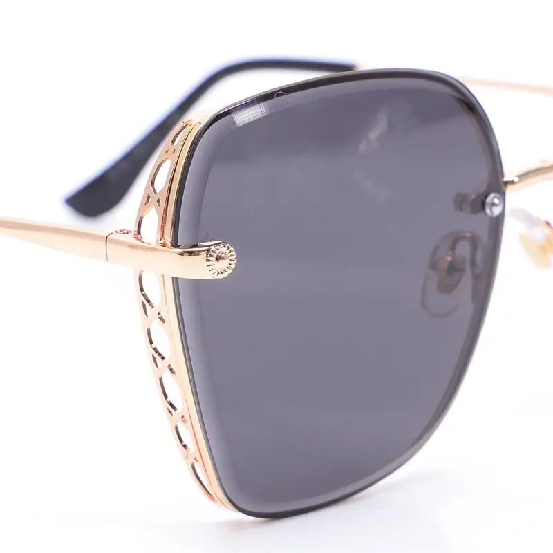 Fashion Metal Frame Sunglasses Stylish Eyeglasses Decorative Vacation Glasses Women Beach Eyewear
Fashion Metal Frame Sunglasses Stylish Eyeglasses Decorative Vacation Glasses Women Beach Eyewear