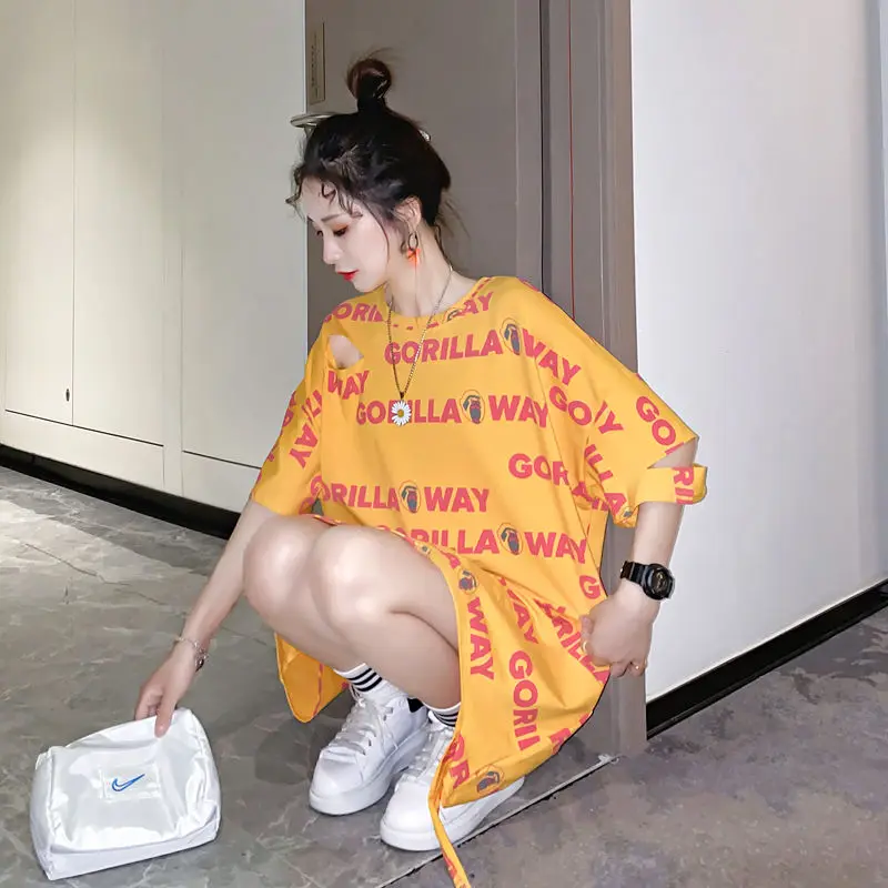 Korean style large size women's summer loose foreign style long short sleeve shirt white student coat tide
Korean style large size women's summer loose foreign style long short sleeve shirt white student coat tide