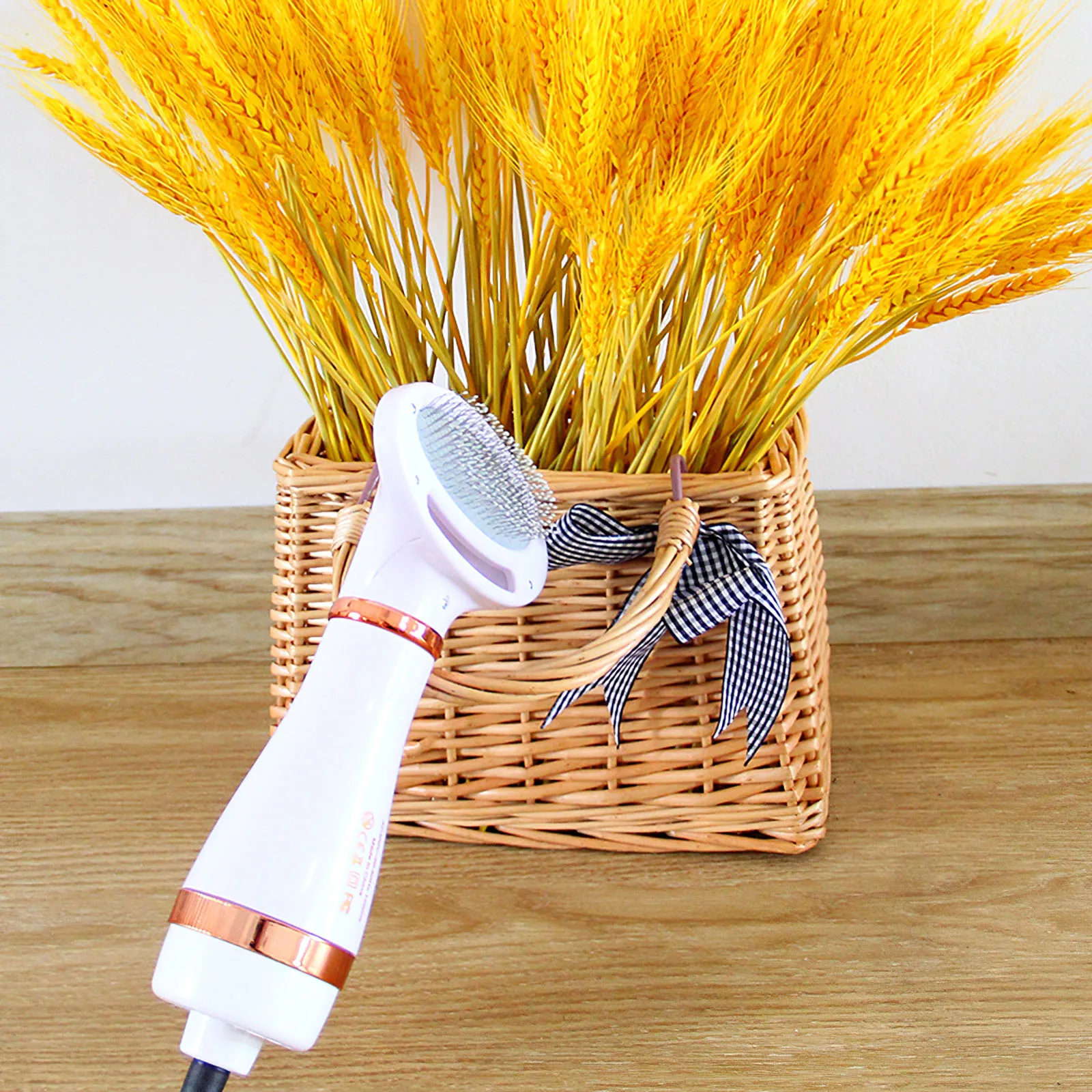 Pet Hair Professional Dryer Strong Wind Salon Dryer Hot Air Brush&Cold Air Wind Negative Ionic Hammer Blower Dry Electric Hair
Pet Hair Professional Dryer Strong Wind Salon Dryer Hot Air Brush&Cold Air Wind Negative Ionic Hammer Blower Dry Electric Hair