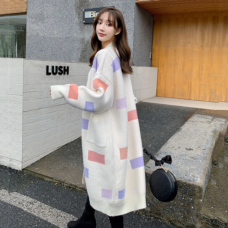 SuperAen V Neck Full Knitted Cardigan Women's Middle and Long Fashion New Loose Sweater Coat Spring Autumn
SuperAen V Neck Full Knitted Cardigan Women's Middle and Long Fashion New Loose Sweater Coat Spring Autumn
