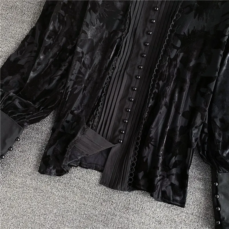 Autumn Vintage Single Breasted Velvet Shirt Women Black/White Stand Collar Lantern Long Sleeve Blouse Female Elegant Tops 2020
Autumn Vintage Single Breasted Velvet Shirt Women Black/White Stand Collar Lantern Long Sleeve Blouse Female Elegant Tops 2020