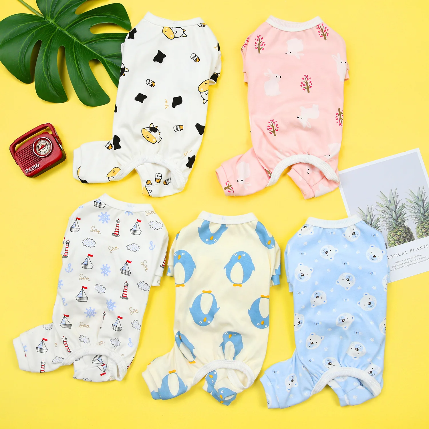 Dog Pajamas Winter Dog Clothes Print Warm Jumpsuits Coat For Small Dogs Puppy Dog Cat Chihuahua Pomeranian Clothing Jumpsuits
Dog Pajamas Winter Dog Clothes Print Warm Jumpsuits Coat For Small Dogs Puppy Dog Cat Chihuahua Pomeranian Clothing Jumpsuits