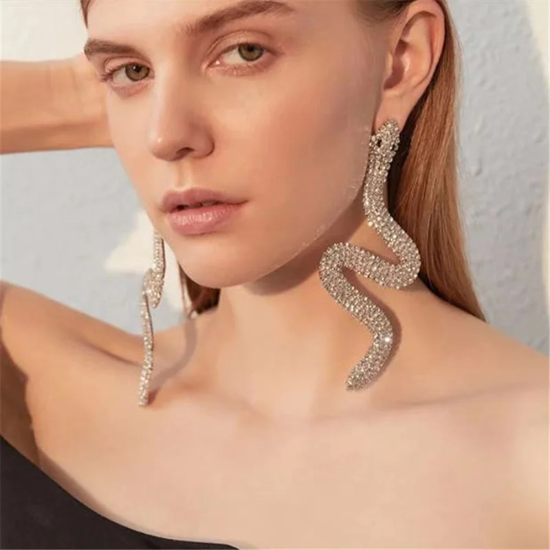 Fashionable and shining Rhinestone snake big drop ear women's fashion jewelry luxury party dress statement earring accessories
Fashionable and shining Rhinestone snake big drop ear women's fashion jewelry luxury party dress statement earring accessories