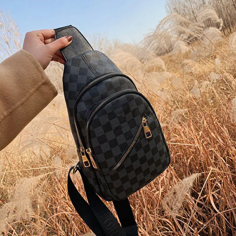 New fashion plaid wallet, functional chest bag, luxury wallet chest bag, factory direct sales, 12 hours delivery
New fashion plaid wallet, functional chest bag, luxury wallet chest bag, factory direct sales, 12 hours delivery