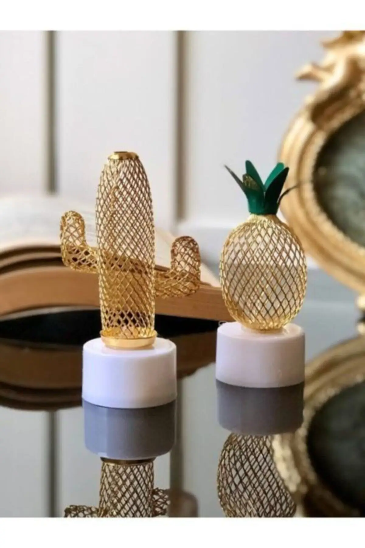 Metal Pineapple And Cactus Pattern Mini Night And Table Decor Lamp Battery Powered led light led tape led lights for room light
Metal Pineapple And Cactus Pattern Mini Night And Table Decor Lamp Battery Powered led light led tape led lights for room light