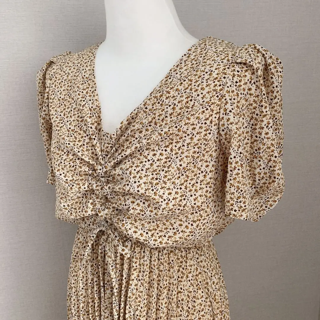 Woman summer Dress V-Neck short Sleeve High Waist Print Fold Slim vestidos Vintage Elegant Chic Dress ropa de mujer robe femme
Woman summer Dress V-Neck short Sleeve High Waist Print Fold Slim vestidos Vintage Elegant Chic Dress ropa de mujer robe femme