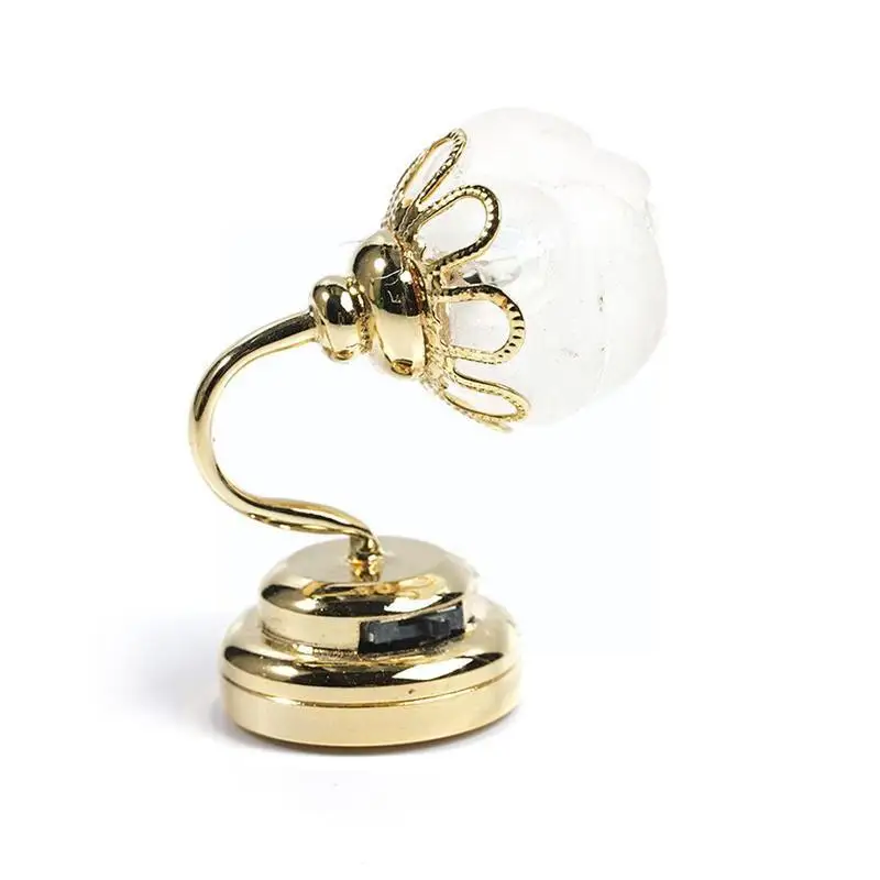1:12 Dollhouse Gold Plated Floral Metal LED Wall Lamp Furniture House For Children Light Toys Miniature Gift Doll Model G8C1
1:12 Dollhouse Gold Plated Floral Metal LED Wall Lamp Furniture House For Children Light Toys Miniature Gift Doll Model G8C1