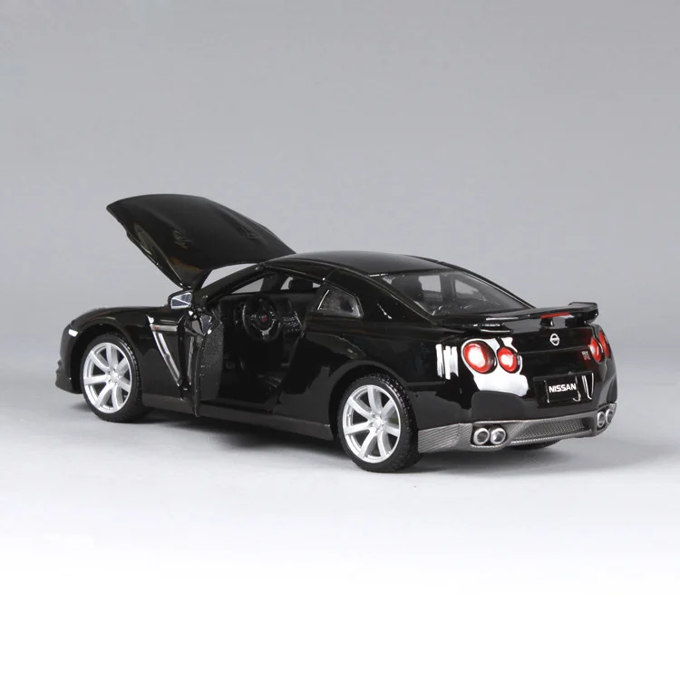 Maisto 1/24 Sports Car Nissan 2009 GTR Simulatio Collector Edition Metal Diecast Model Car Kids Toys Gift
Maisto 1/24 Sports Car Nissan 2009 GTR Simulatio Collector Edition Metal Diecast Model Car Kids Toys Gift