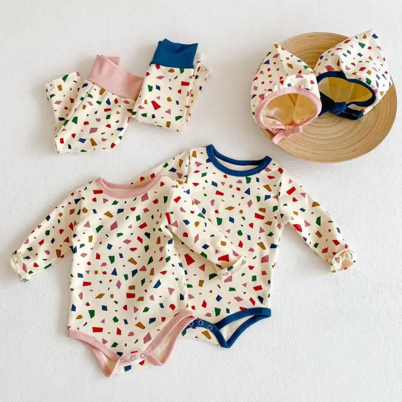 2021 Autumn New Baby Girl Geometric Print Clothes Set Newborn Infant Long Sleeve Bodysuit + Leggings + Hat Cotton Girls 3pcs Set
2021 Autumn New Baby Girl Geometric Print Clothes Set Newborn Infant Long Sleeve Bodysuit + Leggings + Hat Cotton Girls 3pcs Set