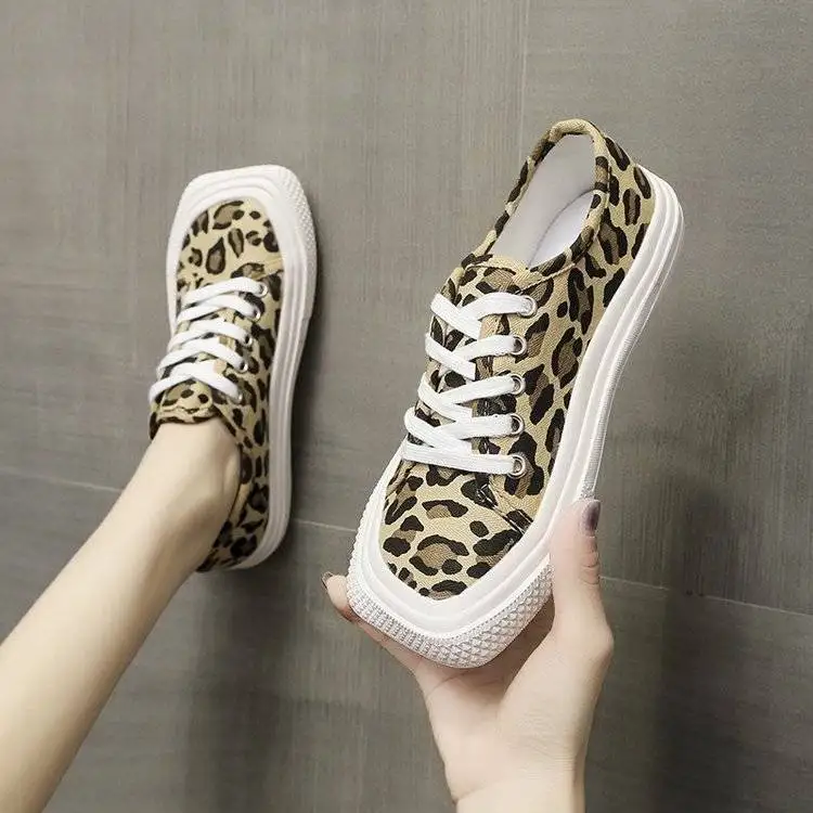 New Women's Leopard Twill Canvas Shoes Leisure Vulcanized Shoes Flat Shoes Women's Daily Street Flat Shoes
New Women's Leopard Twill Canvas Shoes Leisure Vulcanized Shoes Flat Shoes Women's Daily Street Flat Shoes