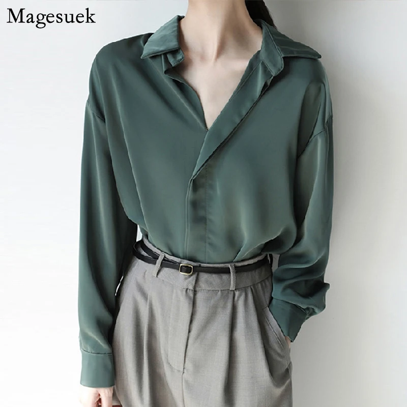 2021 New Long-sleeve Shirt Chic Outer Wear Solid V-neck Tops Office Lady Blouse Blue Satin Shirt Fashion Design Blouse 16884
2021 New Long-sleeve Shirt Chic Outer Wear Solid V-neck Tops Office Lady Blouse Blue Satin Shirt Fashion Design Blouse 16884