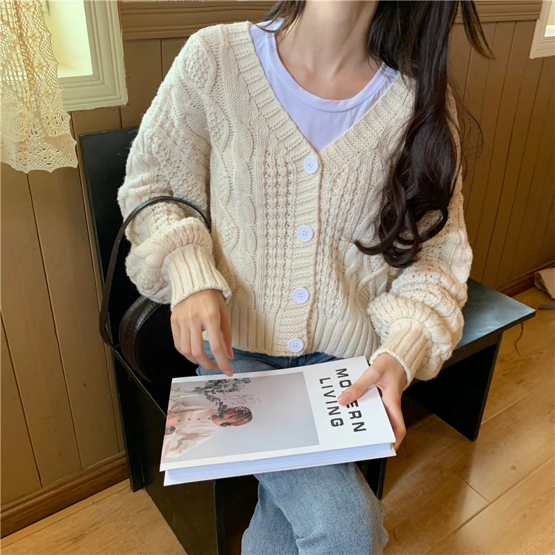 Cardigans Women V-neck Single-breasted Loose Crop Elegant Autumn Knit All-match Korean Style Students Chic Stylish Womens Retro
Cardigans Women V-neck Single-breasted Loose Crop Elegant Autumn Knit All-match Korean Style Students Chic Stylish Womens Retro
