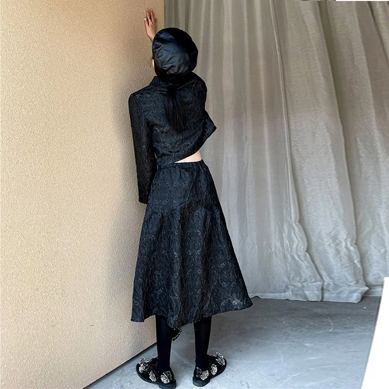 LANMREM Women Embroidery Jacquard Solid Black Blazer New Lapel Long Sleeve Loose Fit Jacket Fashion Tide Spring Autumn 2021
LANMREM Women Embroidery Jacquard Solid Black Blazer New Lapel Long Sleeve Loose Fit Jacket Fashion Tide Spring Autumn 2021