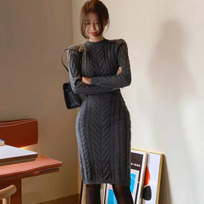 2021 autumn winter Korean Style Knitting Pullovers Sweater + Knitted Elastic Twist Skirts Women 2 Pieces Suits Set
2021 autumn winter Korean Style Knitting Pullovers Sweater + Knitted Elastic Twist Skirts Women 2 Pieces Suits Set