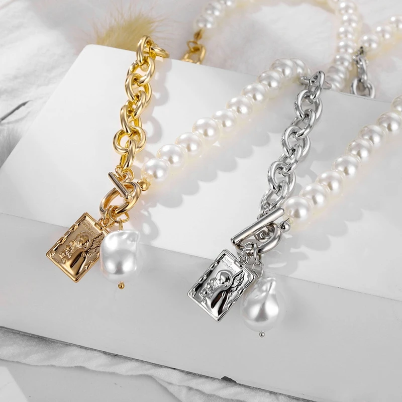 ZOVOLI Grunge Pearl Necklace For Women Men Half Pearl Half Metal Chain With Portrait Square Coin Baroque Pearl Pendants OT Clasp
ZOVOLI Grunge Pearl Necklace For Women Men Half Pearl Half Metal Chain With Portrait Square Coin Baroque Pearl Pendants OT Clasp