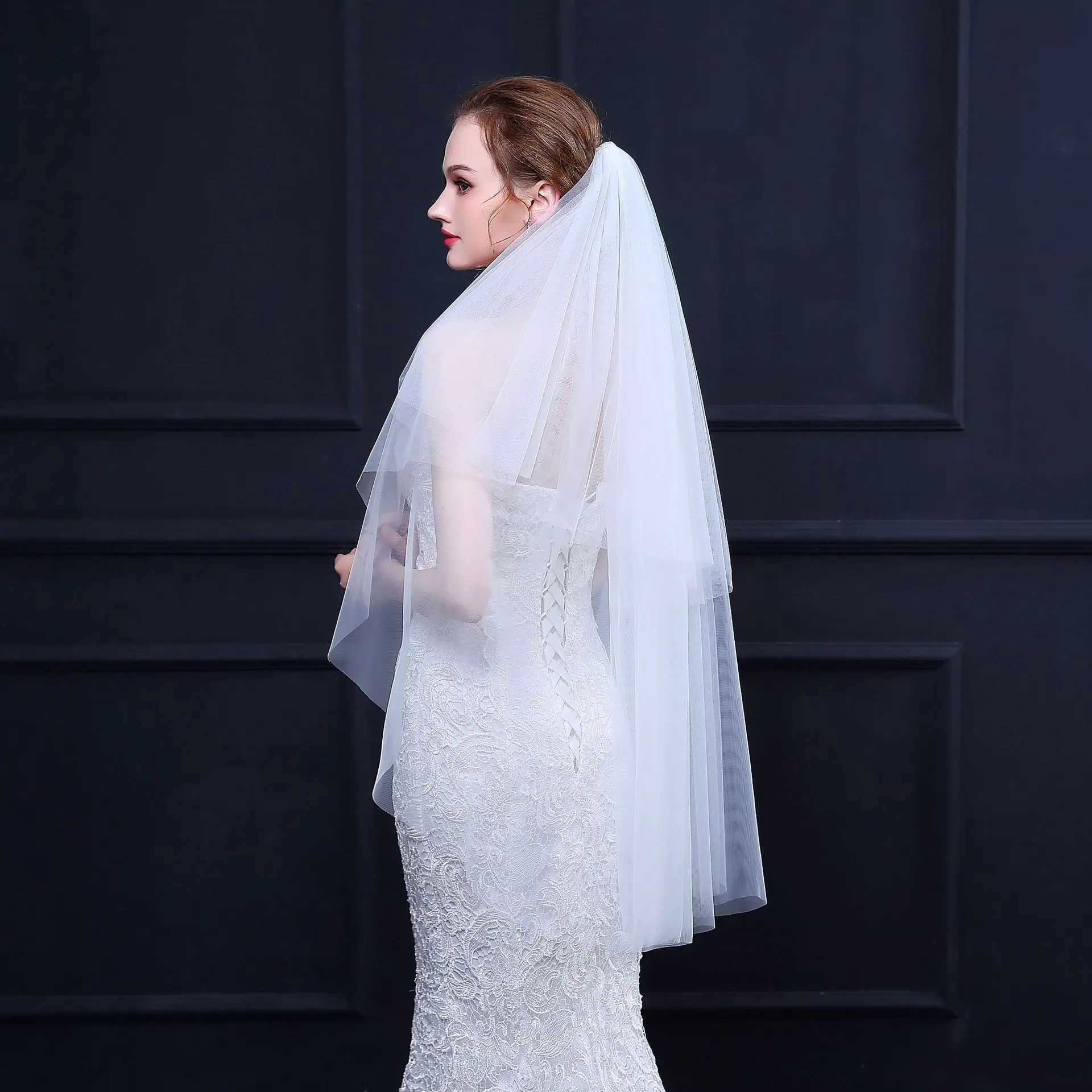 Women's bridal wedding dress veil lace tulle white bridal veil with hair comb custom made
Women's bridal wedding dress veil lace tulle white bridal veil with hair comb custom made