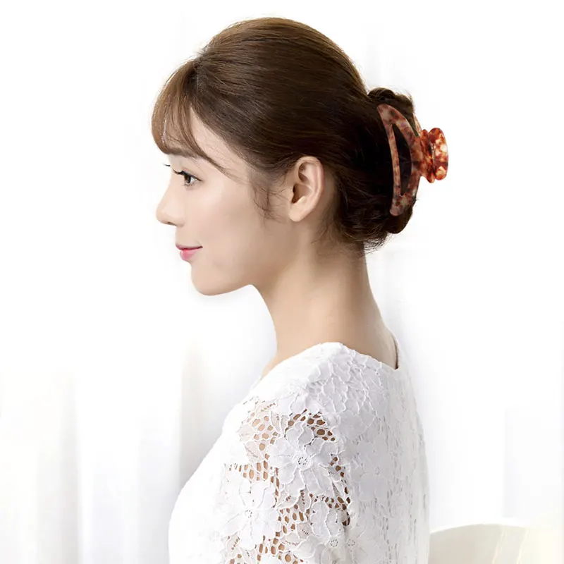 1PC Girl Hair Claw Women Geometric Hair Clamp Grab Hair Jaw Clip Grip Barrettes Korean Style Hairpin Acrylic Styling Accessories