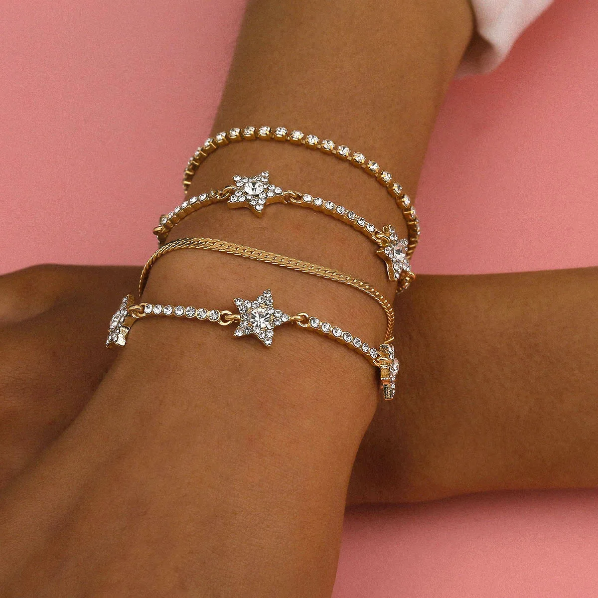 Women's Geometric Zircon Artificial Diamond Star Snake Bone Chain Glossy Bracelet Set
Women's Geometric Zircon Artificial Diamond Star Snake Bone Chain Glossy Bracelet Set