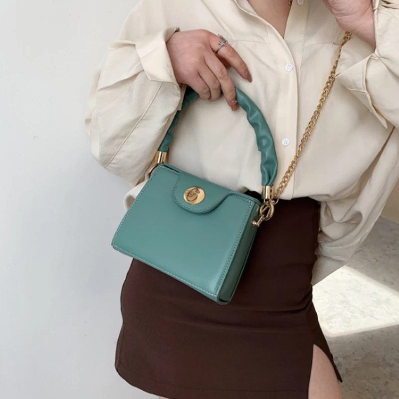 Fashion Chain Shoulder Crossbody Messenger Bag 2021 PU Leather Luxury Designer Handbags Women Bags Travel Purse High Quality
Fashion Chain Shoulder Crossbody Messenger Bag 2021 PU Leather Luxury Designer Handbags Women Bags Travel Purse High Quality