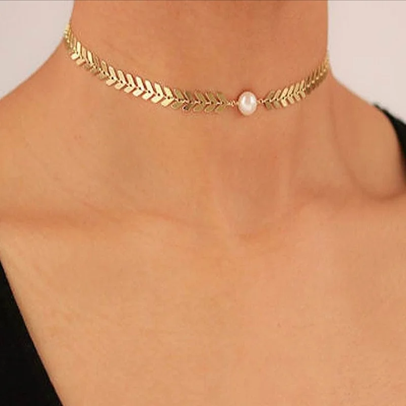 Personality contracted the paragraphs vantrend short chain pearl pendant intellectual fishbone clavicle necklace
Personality contracted the paragraphs vantrend short chain pearl pendant intellectual fishbone clavicle necklace