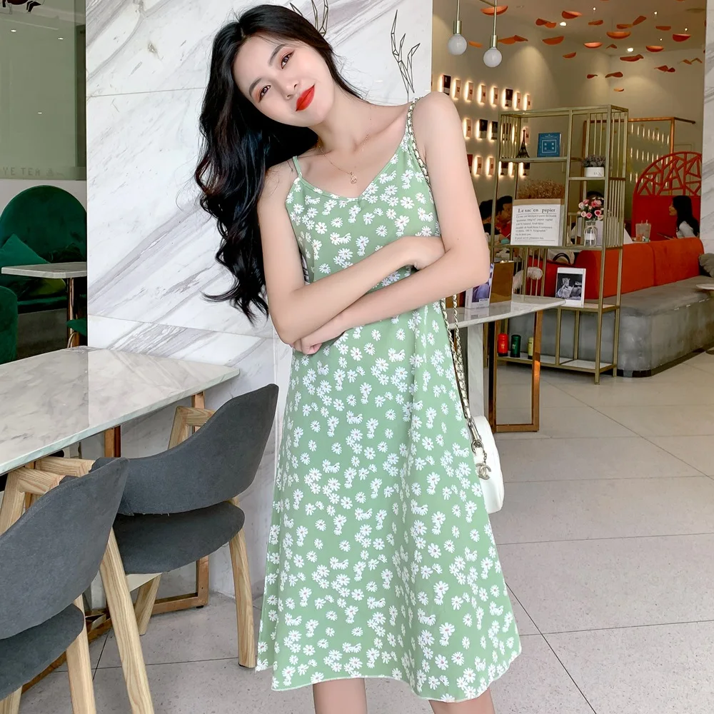 Boho Printing Long Dress Women Cheap Spaghetti Strap Sleeveless Satin V Neck Dresses 2021 Summer Beach Girls Vestido Size 2XL
Boho Printing Long Dress Women Cheap Spaghetti Strap Sleeveless Satin V Neck Dresses 2021 Summer Beach Girls Vestido Size 2XL